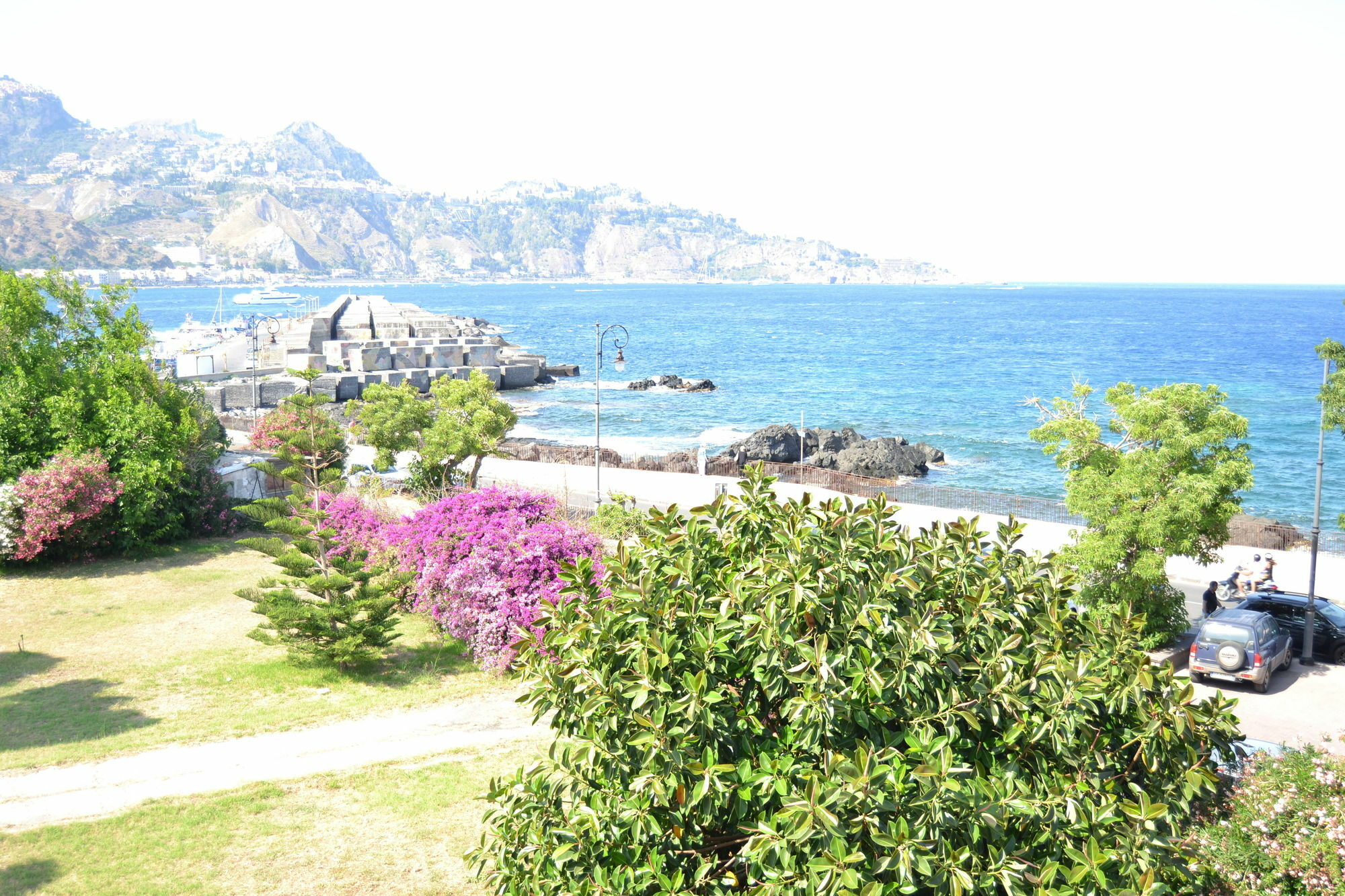 Hotel Porto Azzurro Giardini-Naxos Exterior foto